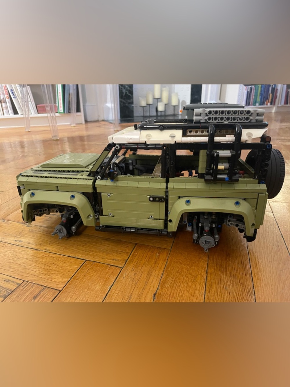 Lego Technic Land Rover Defender 4X4 Off-Road Buildable SUV